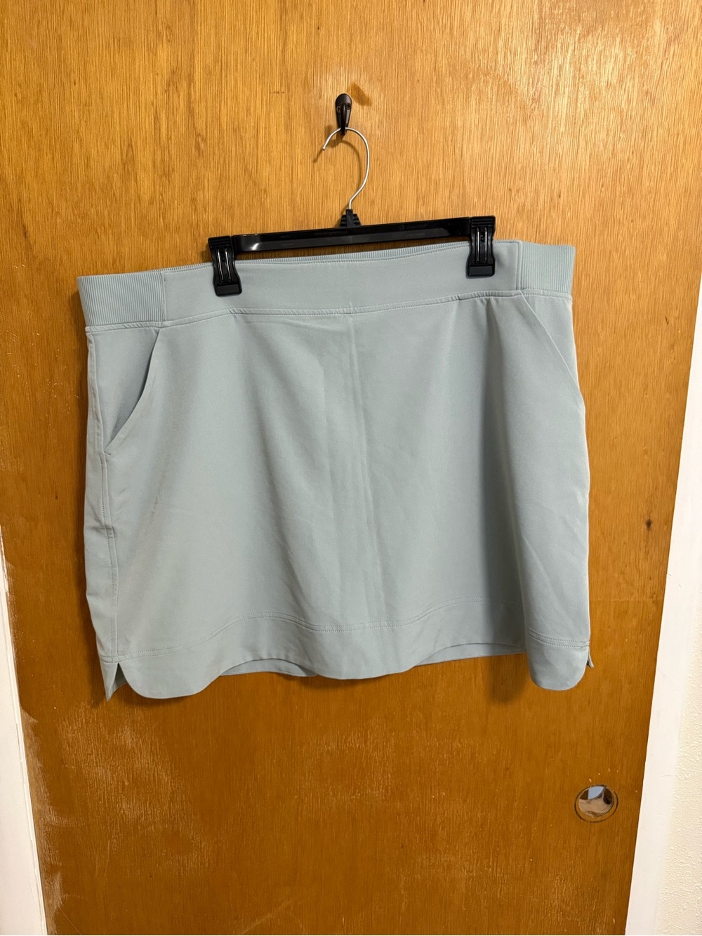32 Degrees Pale Blue Women's Athletic Skort with Pockets